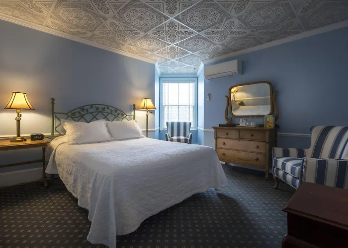 Stafford'S Bay View Inn