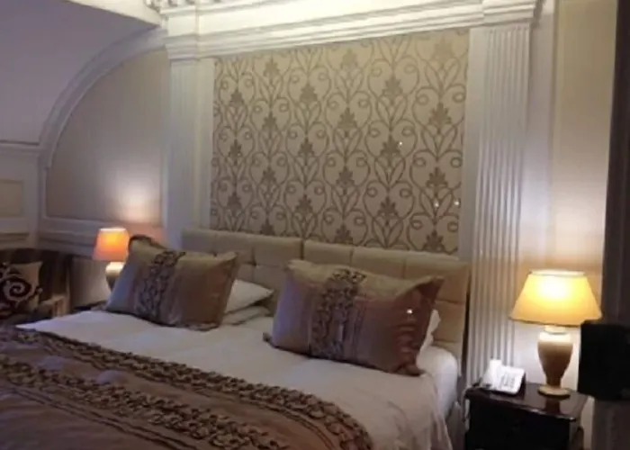 Hardwicke Hall Manor Hotel