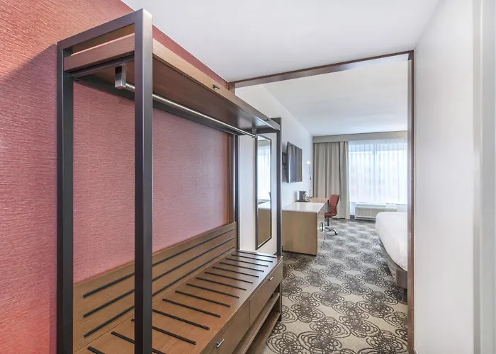 Doubletree By Hilton Raleigh-Cary