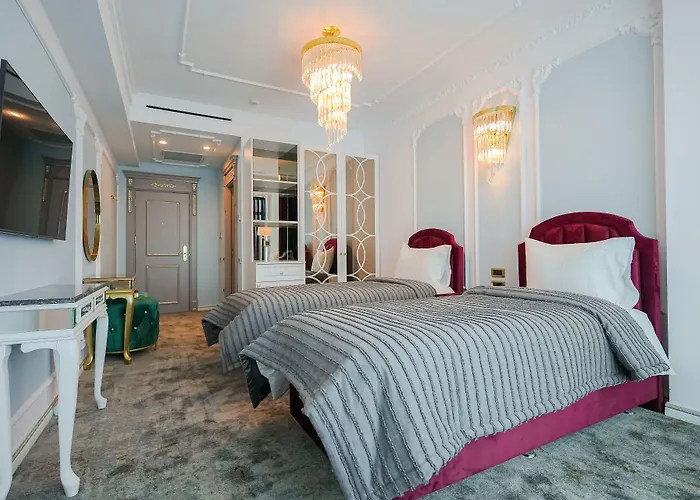 W Regal Boutique Hotel&Spa
