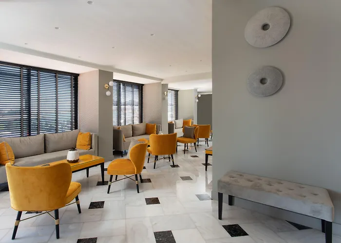 Pantheon City Hotel
