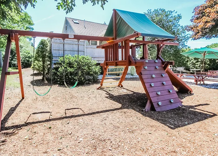 Holly Tree Resort