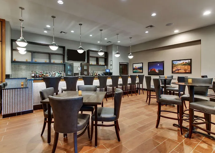 Drury Inn & Suites Phoenix Happy Valley