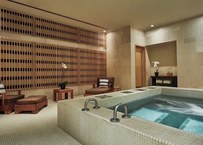 Four Seasons St. Louis