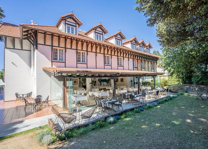 Hotel Torres De Somo