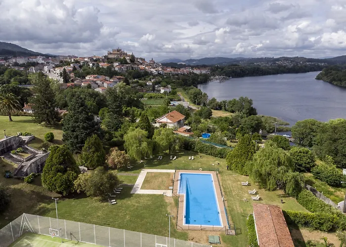 Parador De Tui