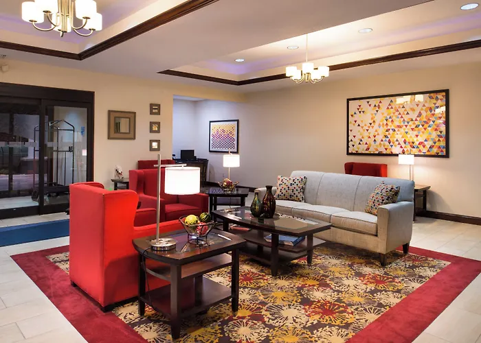 Holiday Inn Express & Suites Pittsburg By Ihg