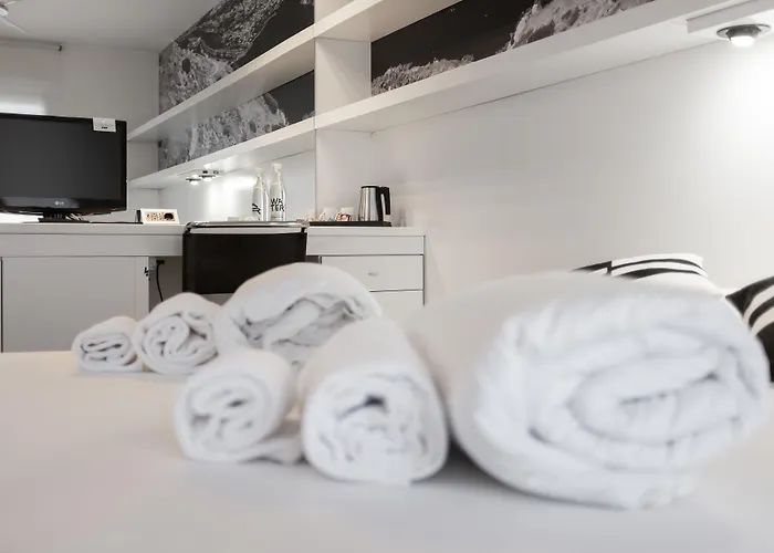 Hotel Santoni Freelosophy *** Torbole Sul Garda