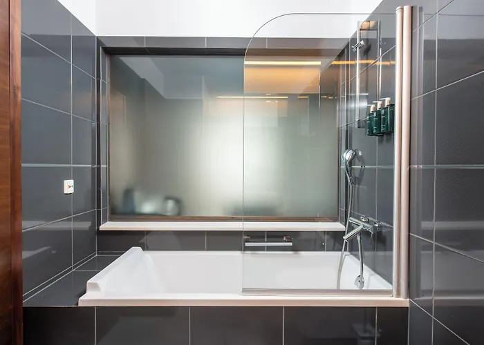 Marmont Heritage Hotel (Adults Only)