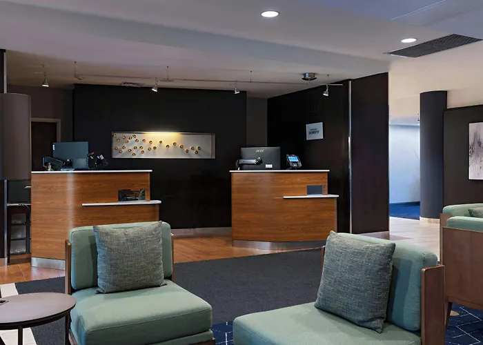 Courtyard By Marriott Omaha Aksarben Village