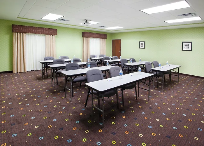 Holiday Inn Express & Suites Van Wert By Ihg