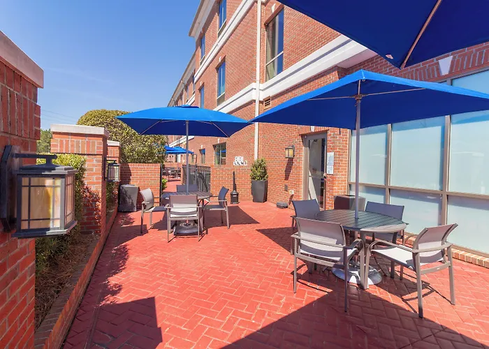 Holiday Inn Express Leland - Wilmington Area By Ihg