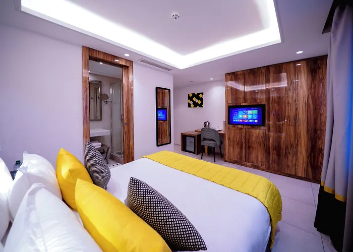 Oum Palace Hotel & Spa