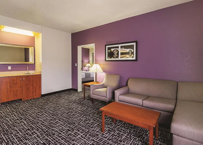 La Quinta By Wyndham Bowling Green