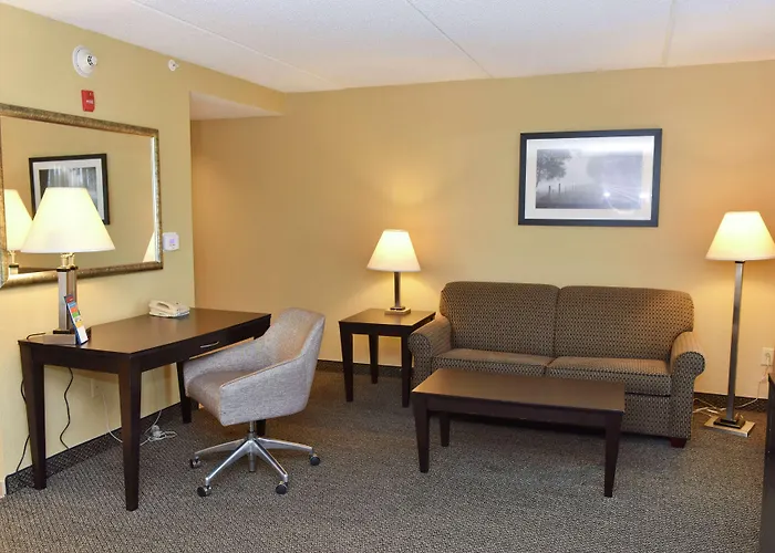 Hampton Inn & Suites Alexandria