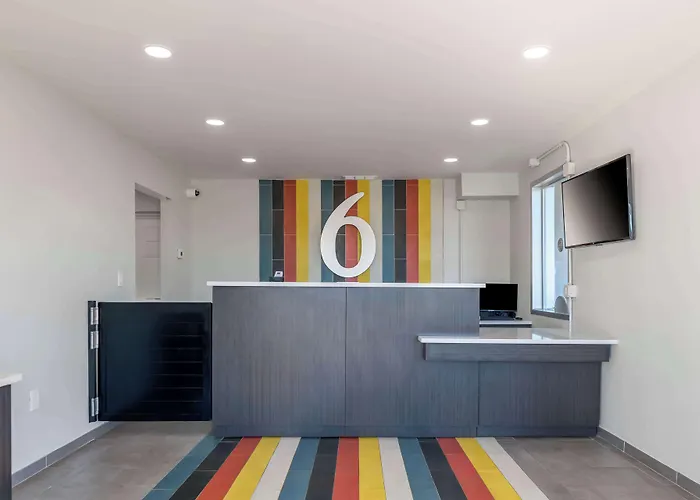 Motel 6-Commerce, GA