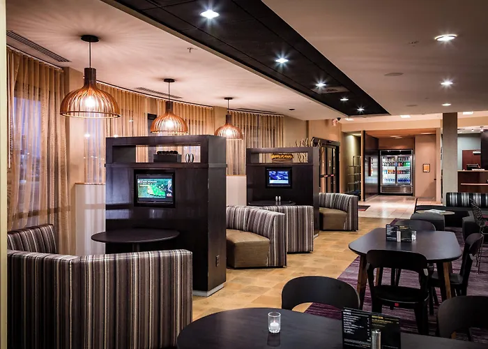 Courtyard By Marriott Norman