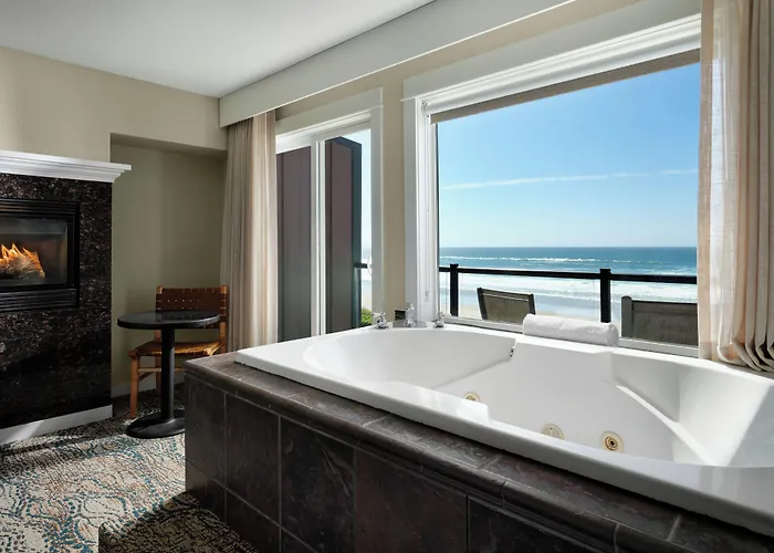 Starfish Manor Oceanfront Hotel