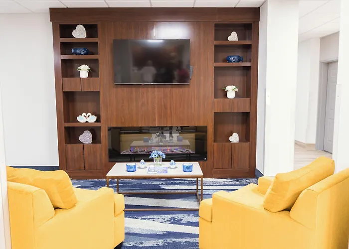 First Inn Suites