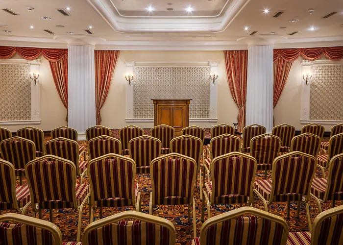 Carlsbad Plaza Medical Spa & Wellness Hotel