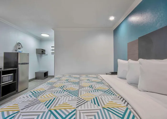 Studio 6 Suites San Bernardino, Ca
