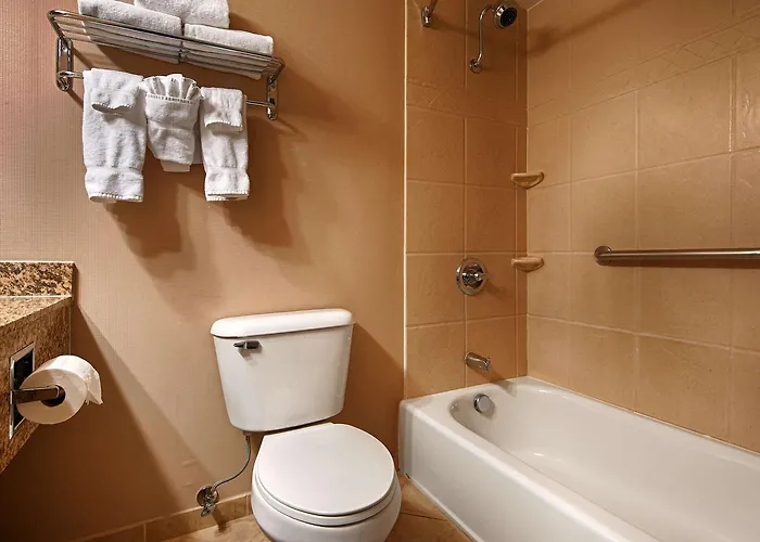Best Western Plus Main Street Inn