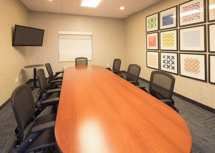 Holiday Inn Express Hotel & Suites Grand Blanc By Ihg