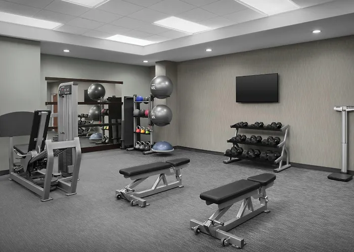 Courtyard By Marriott Pensacola Downtown