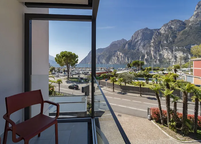Lake Front Hotel Mirage