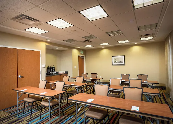 Fairfield Inn And Suites By Marriott Augusta