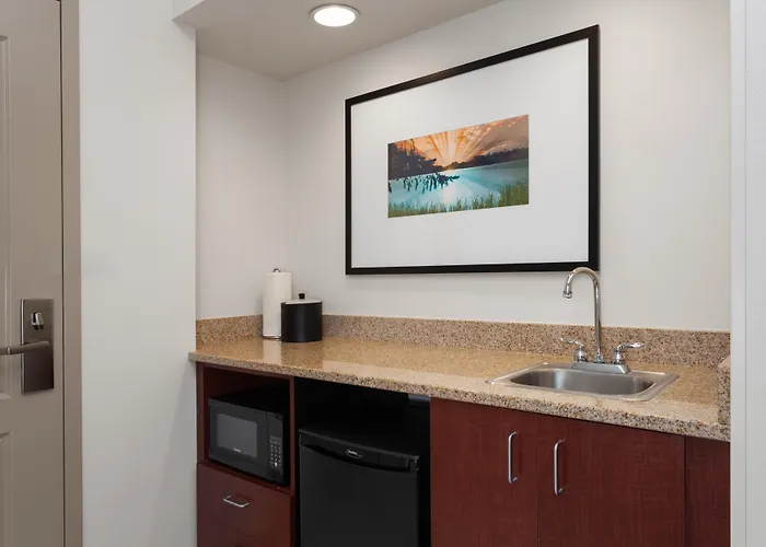 Hampton Inn And Suites Alexandria
