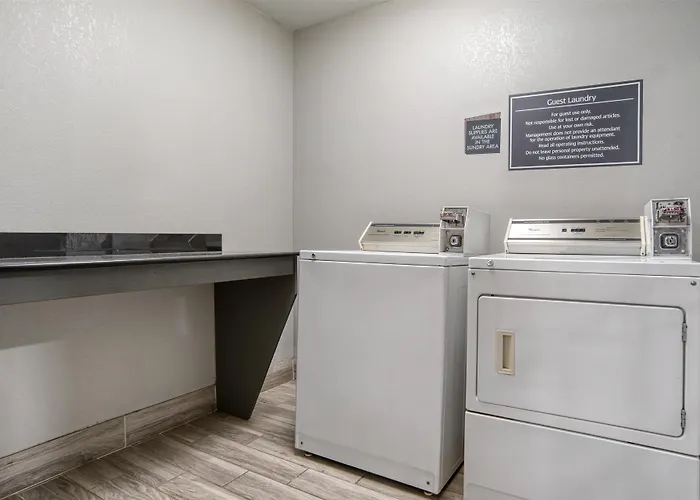 Best Western Plus Philadelphia-Choctaw Hotel And Suites