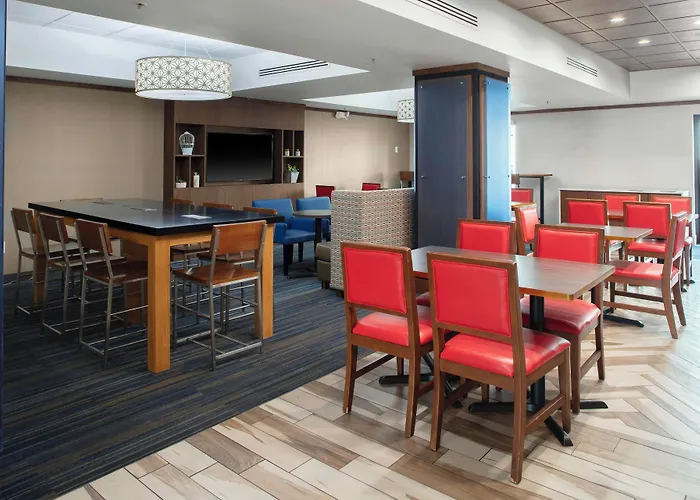Holiday Inn Express & Suites Roanoke Rapids By Ihg