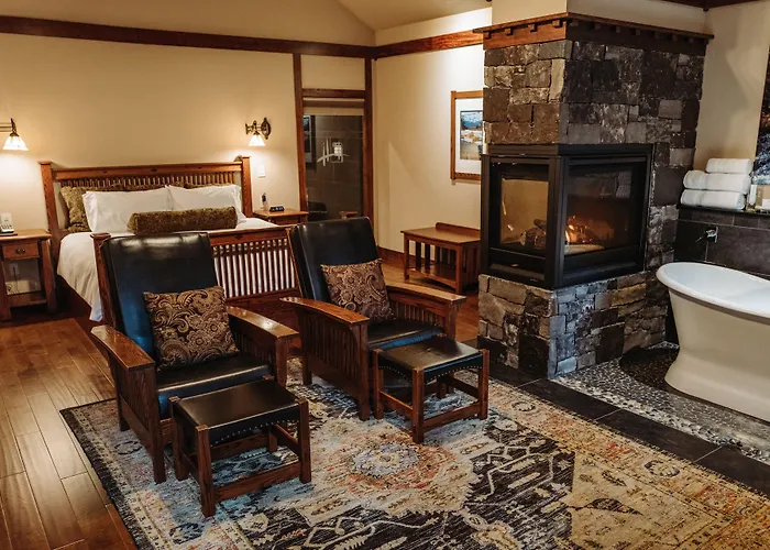 Fivepine Lodge