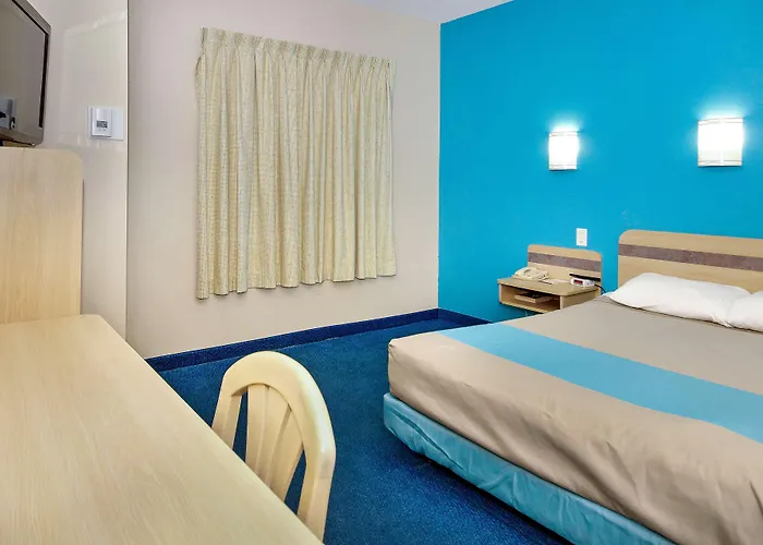 Motel 6-Peterborough, On