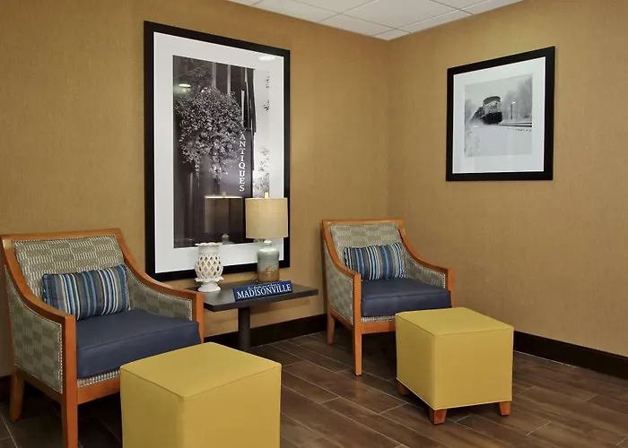 Hampton Inn & Suites Madisonville