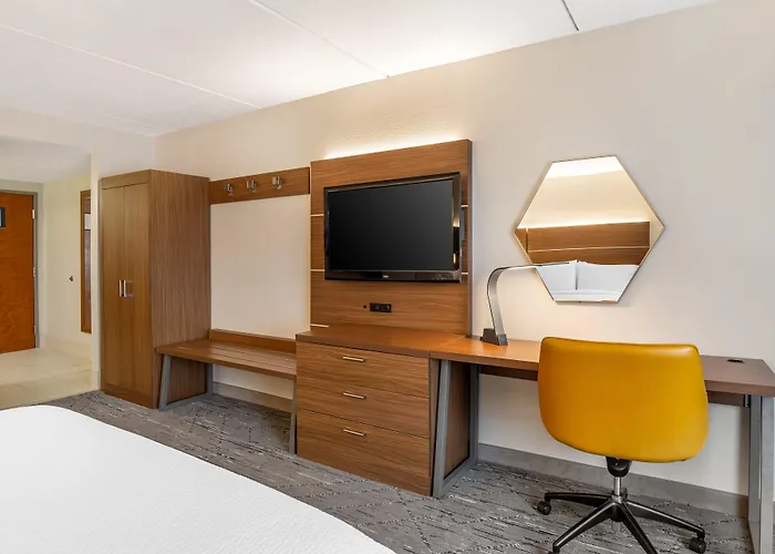 Holiday Inn Express And Suites - Petersburg - Fort Lee By Ihg