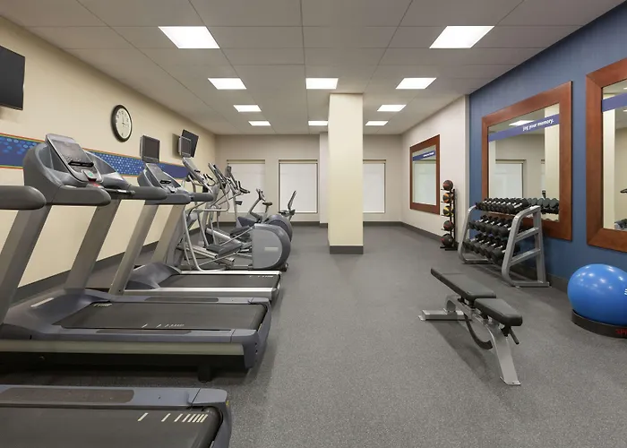 Hampton Inn & Suites Nashville-Downtown