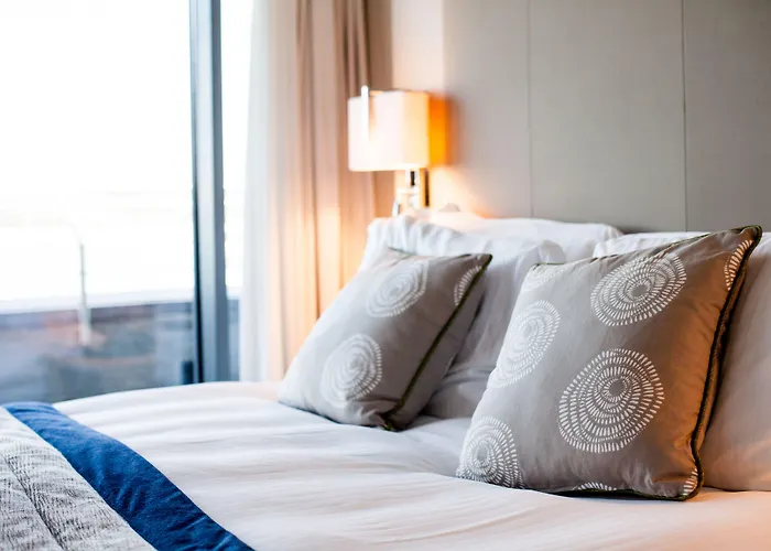 Radisson Blu Waterfront Hotel, Jersey
