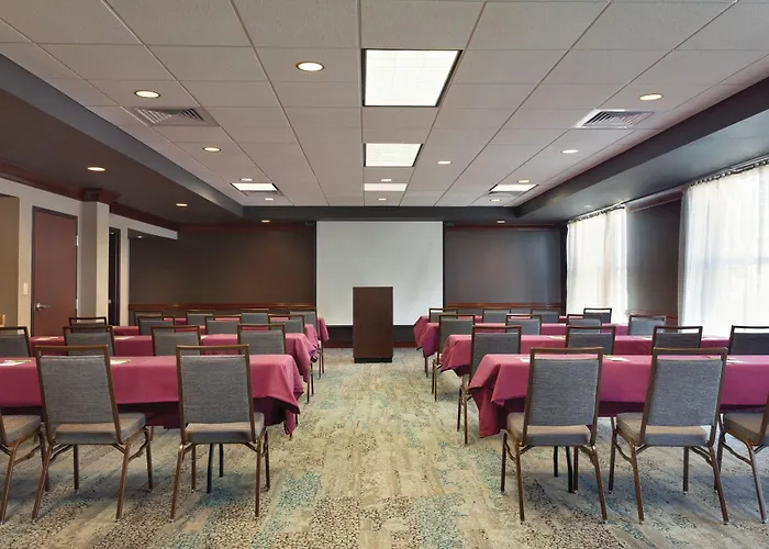 Courtyard By Marriott Fort Smith Downtown