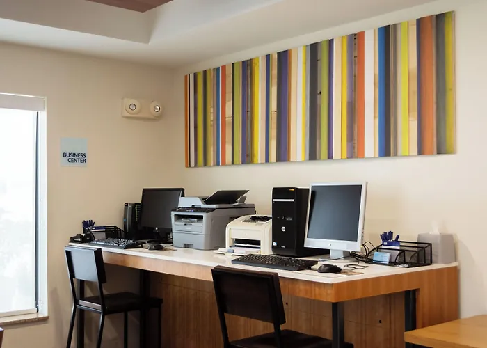 Holiday Inn Express Hotel & Suites Muskogee By Ihg