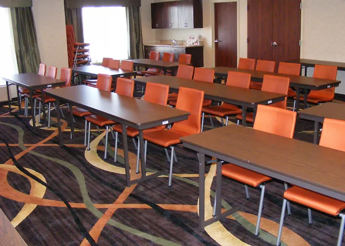Holiday Inn Express Hotel & Suites Muskogee By Ihg