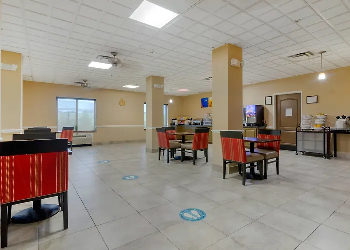 Comfort Suites Savannah North