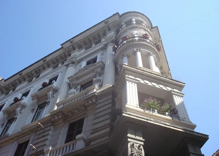 Hotel Le Petit