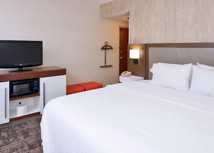 Hampton Inn & Suites Wilmington