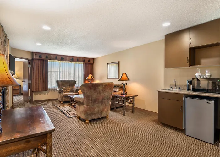Best Western Plus Kelly Inn & Suites