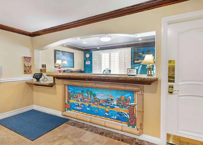 Best Western Harbour Inn & Suites Huntington - Sunset Beach