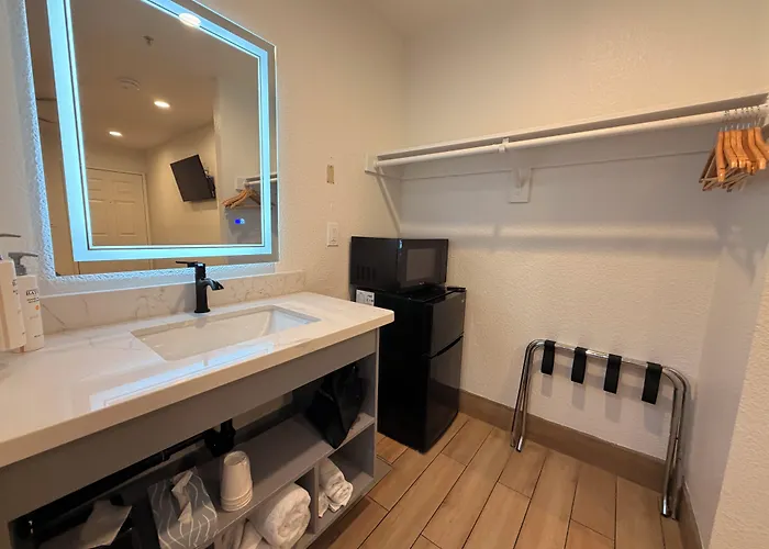 Surfside Stay