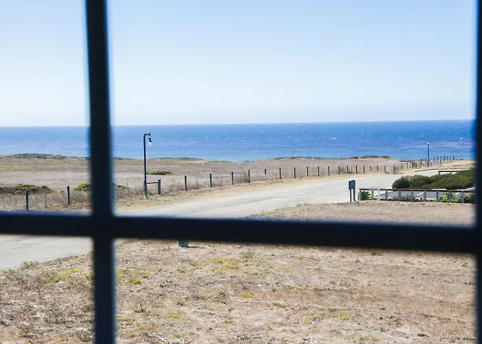 Sea Breeze Inn - San Simeon