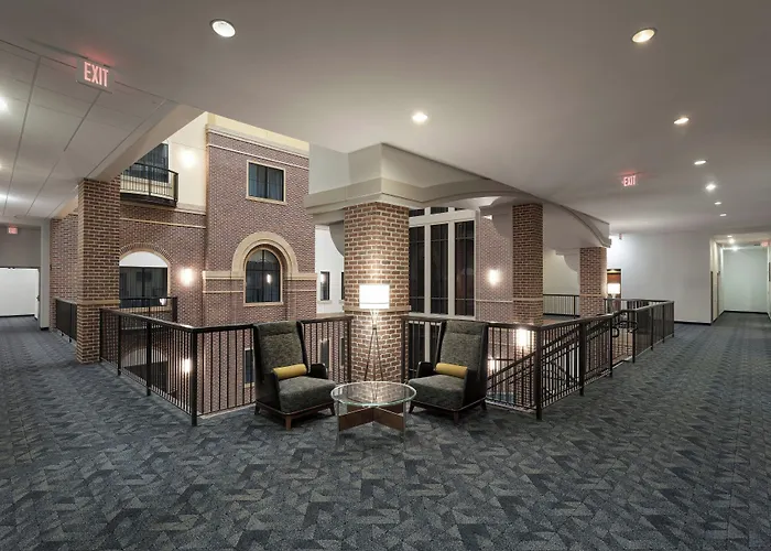 Courtyard By Marriott Wichita At Old Town